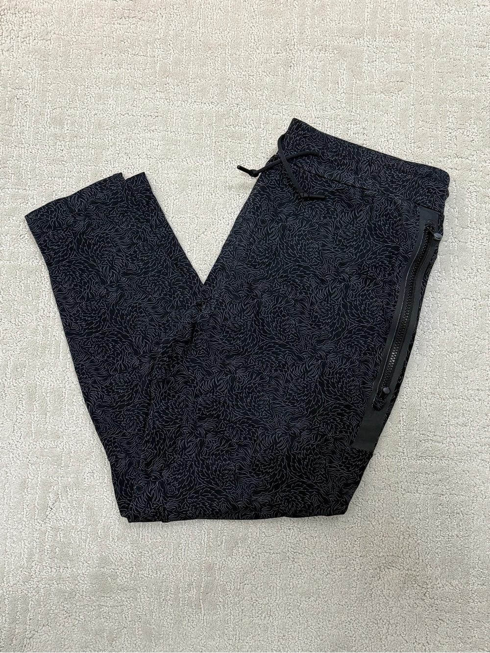 Greyson Men's Black lightweight Patterned Jogger Pants